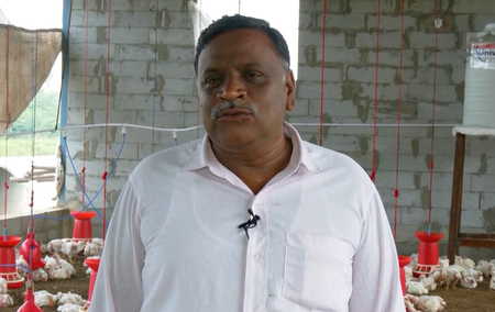 गुजरात: पोल्ट्री फार्मिंग सहाय योजना से लाभ लेकर ग्रामीण परिवार बन रहे आर्थिक रूप से आत्मनिर्भर