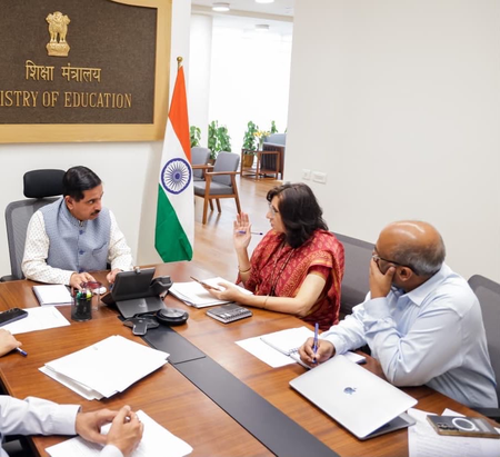 शिक्षा मंत्री ने एनटीए की समीक्षा बैठक की, परीक्षा प्रणाली के व्यापक ऑडिट का दिया आदेश