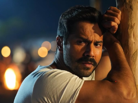 आईसीयू में भर्ती पिता ने वरुण धवन को सिखाया कठिन समय में ‘फाइटबैक’ का सबक