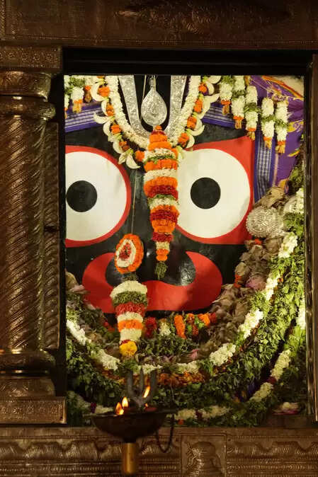 क्यों आज भी जगन्नाथ मंदिर में होती है अधूरी मूर्तियों की पूजा? जानिए रहस्य