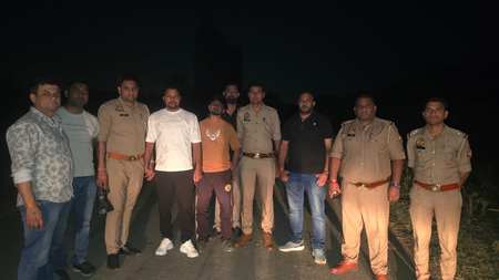 ग्रेटर नोएडा : पुलिस मुठभेड़ में सुंदर भाटी गैंग के दो बदमाश गिरफ्तार, हथियार और कारतूस बरामद