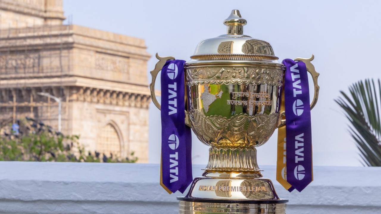 'IPL 2025 में नहीं दिखेगा नाच गााना', पूर्व दिग्गज ने BCCI से की बडी डिमांड, क्या होगा बोर्ड का ​आखिरी फैसला?