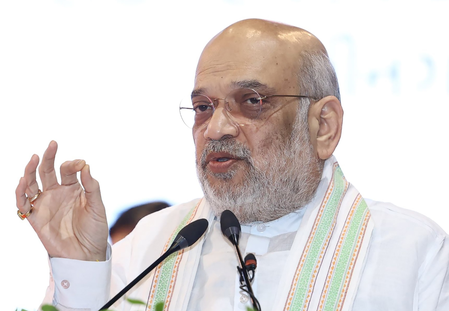गृह मंत्री अमित शाह ने अरुणाचल के मुख्यमंत्री से की बात, बाढ़ की स्थिति का लिया जायजा