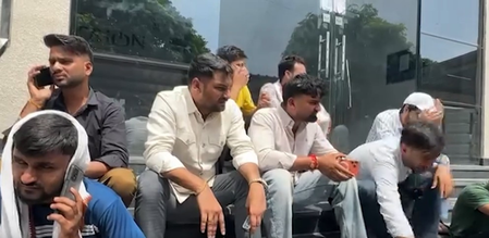 जयपुर में नीट-पीजी परीक्षा के दौरान बिजली गुल होने पर हंगामा, पूरे देश में री-एग्जाम की उठी मांग