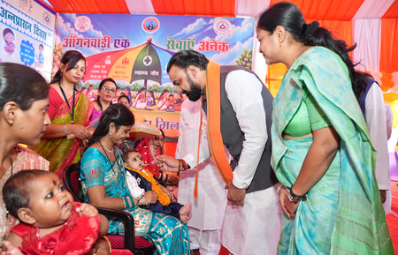 अन्नप्राशन कराकर सीएम सम्राट चौधरी ने दिया स्वस्थ बचपन का संदेश, आंगनबाड़ी सेवाओं को और सुदृढ़ करने पर जोर