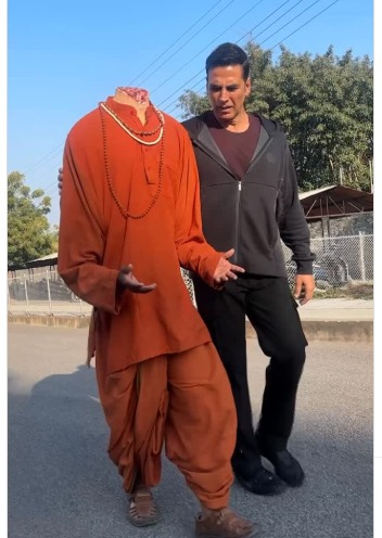 अपकमिंग फिल्म 'भूत बंगला' के प्रमोशन में जुटे अक्षय कुमार, शेयर किया फनी वीडियो