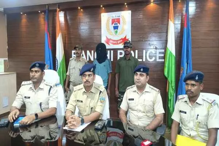 रांचीः प्रेमिका को दूसरे युवक के साथ देखा तो गला घोंटकर की हत्या, वारदात का खुलासा