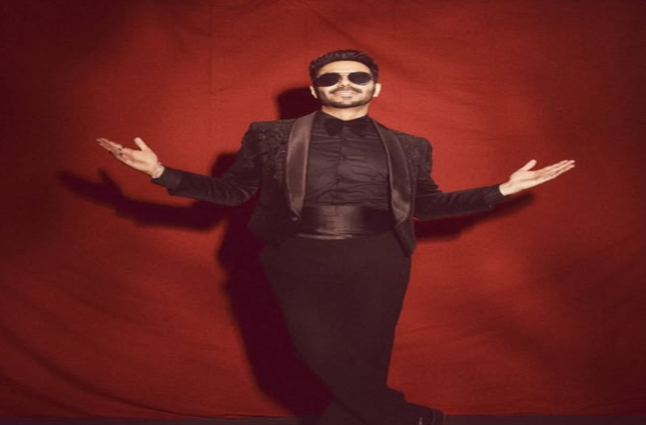 अपारशक्ति खुराना भी हुए 'भजन क्लबिंग' के मुरीद, बोले- रोंगटे खड़े कर दिए