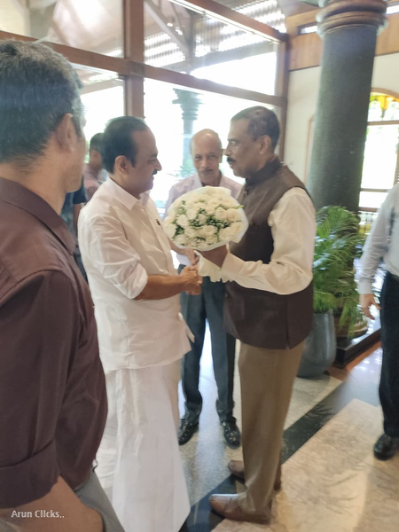केरल के ‘छिपे’ कर राजस्व को उजागर करने की योजना पर सीएम सतीशन ने की चर्चा