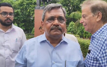 विधायक सतीश उपाध्याय ने 'एक पेड़ मां के नाम' अभियान में लिया हिस्सा, बोले, पर्यावरण बचाना जरूरी