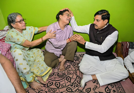 मध्य प्रदेश: बरगी डैम का दौरा करने पहुंचे सीएम मोहन यादव, पीड़ित परिवारों से की मुलाकात