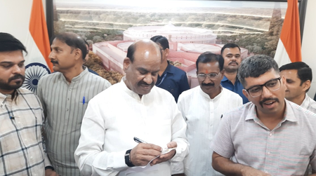 लोकसभा अध्यक्ष ओम बिरला ने अपने संसदीय क्षेत्र में सुनीं लोगों की समस्याएं