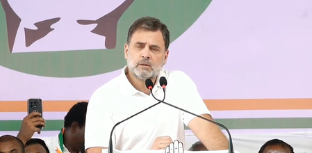 नोएडा में श्रमिक आंदोलन पर राहुल गांधी का सवाल, क्या यही विकसित भारत का सच?