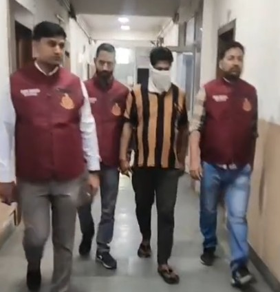 धोखाधड़ी के कई मामलों में वांटेड प्रॉपर्टी डीलर को दिल्ली पुलिस ने किया गिरफ्तार