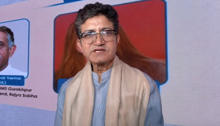 लोकतंत्र में मीडिया की जिम्मेदारी पहले से अधिक : प्रसून जोशी