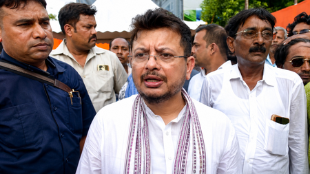 ममता बनर्जी ने सत्ता में आते ही रोके छात्र संघ चुनाव, हिटलर-मुसोलिनी ने भी यही किया था : ऋतब्रत बनर्जी