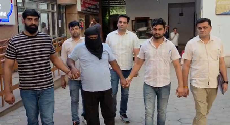 दिल्ली में गांजा सप्लाई मॉड्यूल का भंडाफोड़, 90 किलो से ज्यादा मादक पदार्थ बरामद
