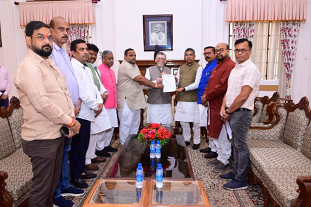 हिमांशु सिंह हत्याकांड : सीबीआई जांच की मांग को लेकर भाजपा प्रतिनिधिमंडल ने की राज्यपाल से मुलाकात
