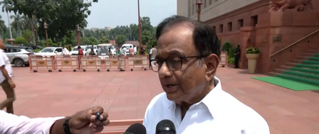 लोकसभा की सीटें 543 पर स्थिर कर देनी चाहिए, अन्यथा यह चीन की संसद जैसी हो जाएगी: चिदंबरम