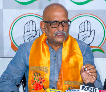 राम मंदिर की व्यवस्थाओं पर अजय राय ने उठाए सवाल, बोले-सीईओ नहीं संत-धर्माचार्य हों जिम्मेदार