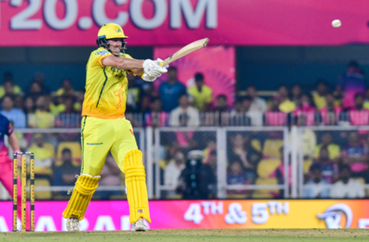 आईपीएल 2026: जेमी ओवरटन ने धोनी को पछाड़ा, बल्लेबाजी में बनाया 'खास रिकॉर्ड'