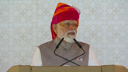 प्रधानमंत्री मोदी ने पचपदरा रिफाइनरी का किया उद्घाटन, जयपुर मेट्रो फेज-2 की रखी आधारशिला