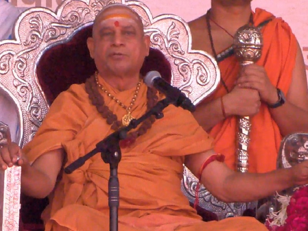 गोमाता को राष्ट्रमाता घोषित करना जरूरी, वैदिक गुरुकुल कॉम्प्लेक्स के उद्धाटन में बोले शंकराचार्य