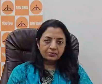 मनीषा कायंदे ने फ्लाई दुबई के कैप्टन स्मित मच्छार की बहादुरी को सराहा, बोलीं-वे सम्मान के हकदार