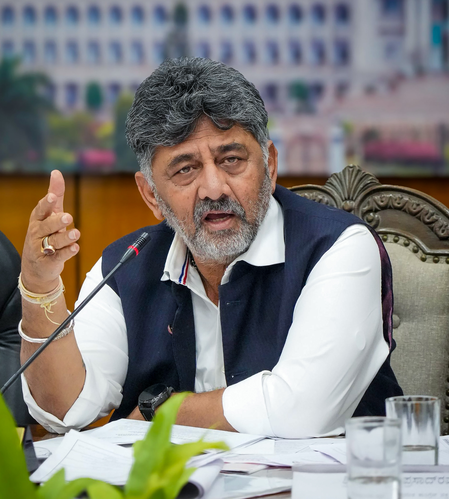 कर्नाटक : सीएम शिवकुमार ने नागेंद्र के इस्तीफे का दिया संकेत, कहा- मंत्री खुद करेंगे बात