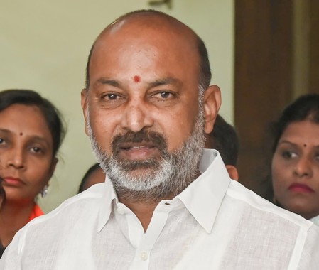 केंद्रीय राज्य मंत्री बंदी संजय कुमार ने कहा, 'उर्दू विश्वविद्यालय को जारी नोटिस 'अस्वीकार्य'