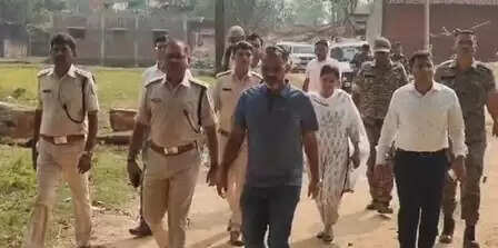 गिरिडीह में कार्तिक पूर्णिमा की शोभायात्रा के दौरान दो पक्षों में हिंसक झड़प, 20 से अधिक घायल