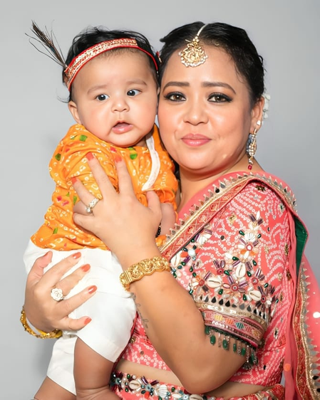 भारती सिंह और हर्ष लिंबाचिया ने मनाई जन्माष्टमी, बोलीं- 'दो नन्हे बाल कृष्ण को देखकर दिल खुश हो जाता है'