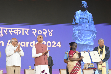फिल्मों में भारतीयों के सपने, परम्पराएं, संघर्ष और भविष्य की संभावनाएं भी हैं: राष्ट्रपति द्रौपदी मुर्मु