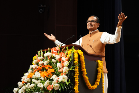तीन करोड़ लखपति दीदियों का लक्ष्य पूरा, अब छह करोड़ का संकल्प: शिवराज सिंह चौहान