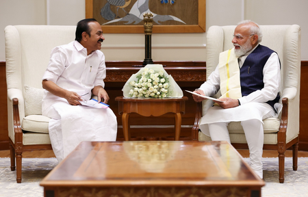 वी.डी. सतीशन ने पीएम मोदी और वित्त मंत्री निर्मला सीतारमण से की मुलाकात, केरल के वित्तीय संकट पर की चर्चा