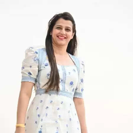 बीएमसी चुनाव से पहले उद्धव ठाकरे गुट को बड़ा झटका, तेजस्वी घोसालकर ने दिया इस्तीफा