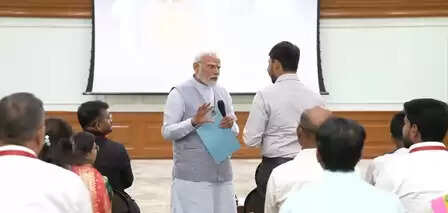 गुजरात: युवाओं की उम्मीद 'पीएम मुद्रा योजना', भावनगर के आदित्य राठौर बने मिसाल