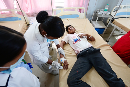 केरल: आईएमए ने जूनियर डॉक्टरों के लिए कम से कम 80,000 रुपए मासिक वेतन की मांग की