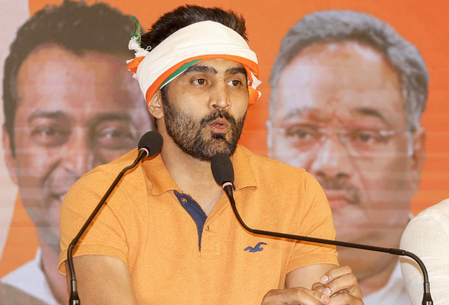विजेंद्र सिंह ने राष्ट्रमंडल खेल में भारत के प्रदर्शन पर राहुल गांधी की चुप्पी पर सवाल उठाया
