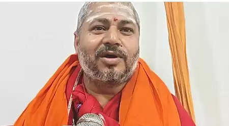 'प्रशासन का काम सराहनीय, लापरवाही से हो सकती थी भगदड़,' स्वामी सर्वानंद ने जताया दुख