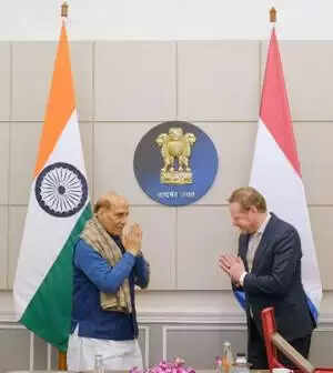 राजनाथ सिंह की नीदरलैंड के विदेश मंत्री से मुलाकात, रक्षा सहयोग के लिए आशय-पत्र का आदान प्रदान