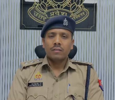 यूपी : बिजनौर के शिव मंदिर में चोरी, नागदेवता की प्रतिमा चोरी कर भाग रहा युवक पकड़ाया