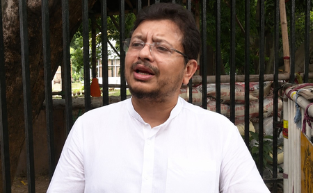 हम कांग्रेस में शामिल नहीं हो रहे: ऋतब्रत बनर्जी