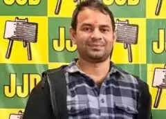 झारखंड सरकार अपराधियों को छूट दे रही है: तेजप्रताप यादव