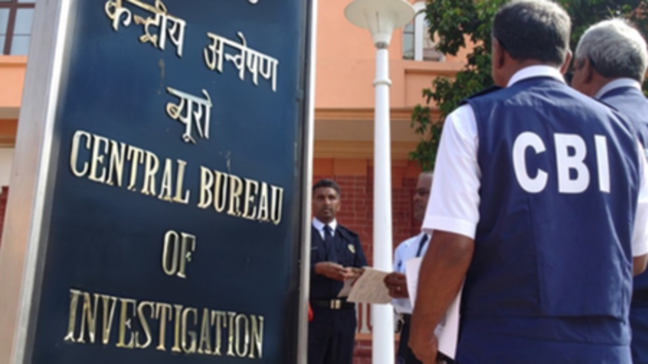 सीबीआई ने बीईएमएल के पूर्व अधिकारी के बैंक लॉकर से 1.24 करोड़ रुपए किए जब्त, आय से अधिक संपत्ति का मामला