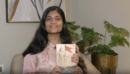'आरएसएस को राजनीतिक चश्मे से नहीं, सेवा कार्यों से समझें', 'हंड्रेड ईयर्स यंग' की लेखिका रश्मि सामंत