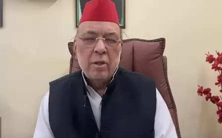 बिहार में वोट काउंटिंग के बीच इंडिया ब्लॉक के नेता बोले, माहौल महागठबंधन के पक्ष में