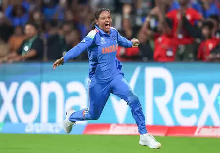 भारत बनाम श्रीलंका: टी20 फॉर्मेट में हरमनप्रीत कौर ने रचा इतिहास, इस मामले में बनीं 'नंबर-1'