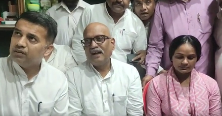 गोरखपुर में जलभराव से हाहाकार, कांग्रेस अध्यक्ष अजय राय ने यूपी सरकार पर साधा निशाना