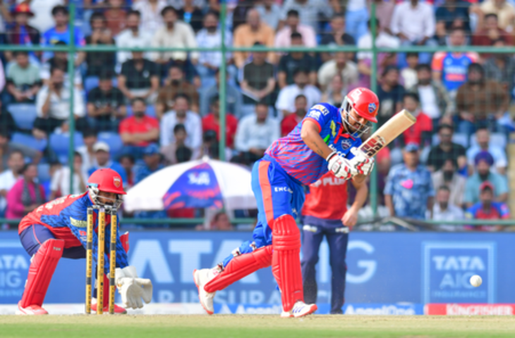 डीसी बनाम पीबीकेएस: 6, 4, 4, 4, 4, 6... नीतीश राणा ने बार्टलेट के ओवर में कूटे 28 रन